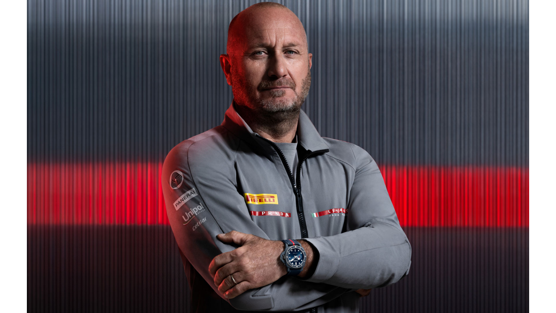 パネライのルナ・ロッサ チーム