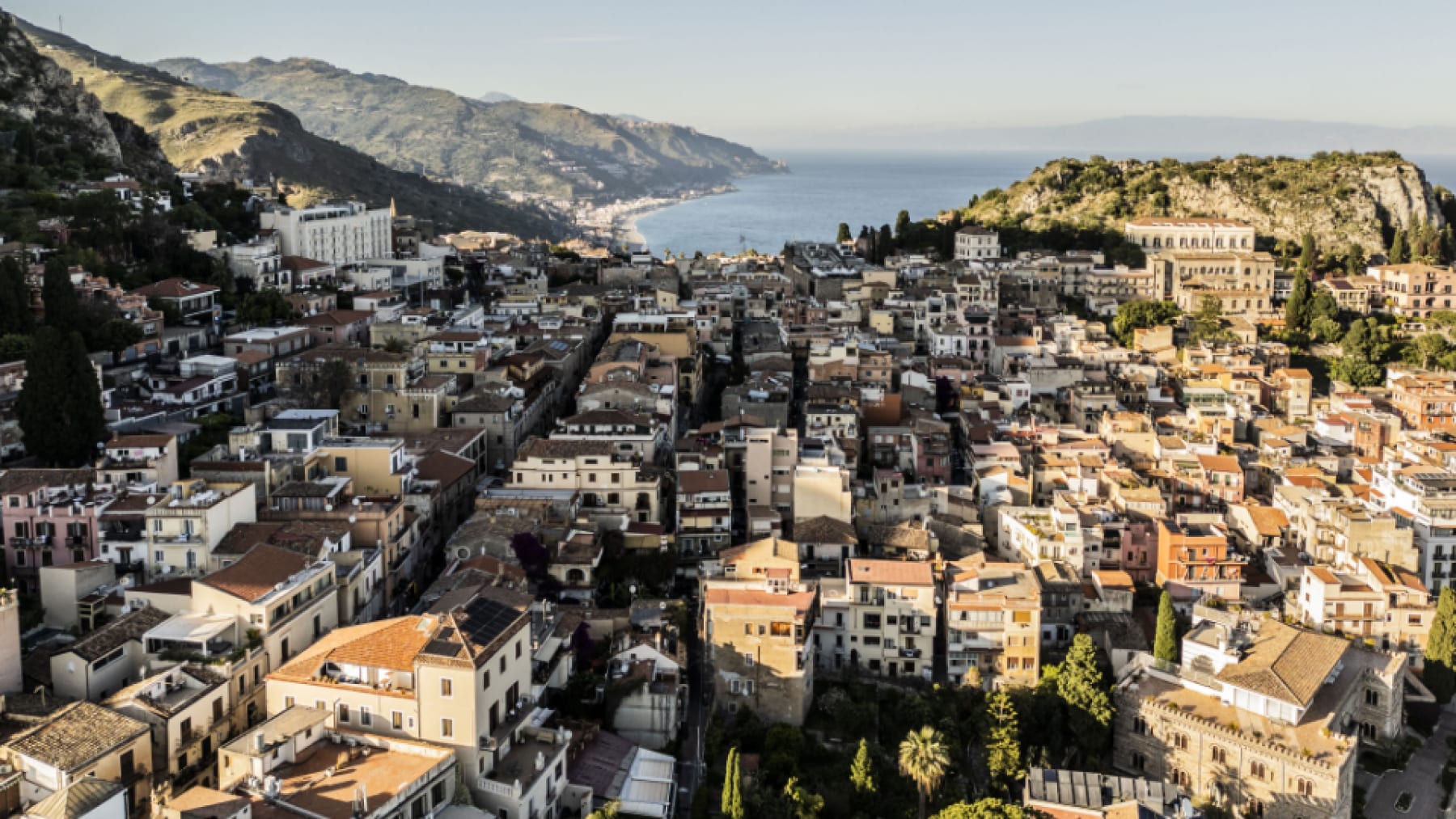 Taormina breathtaking skyview