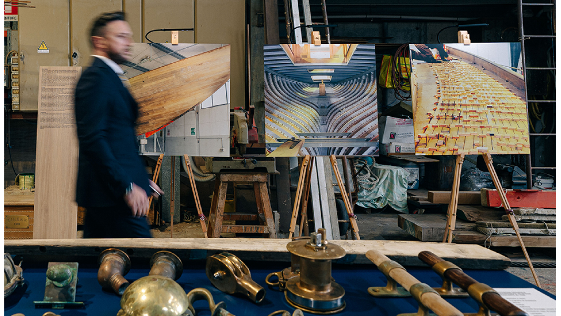 Eilean exhibition: photos and boat components