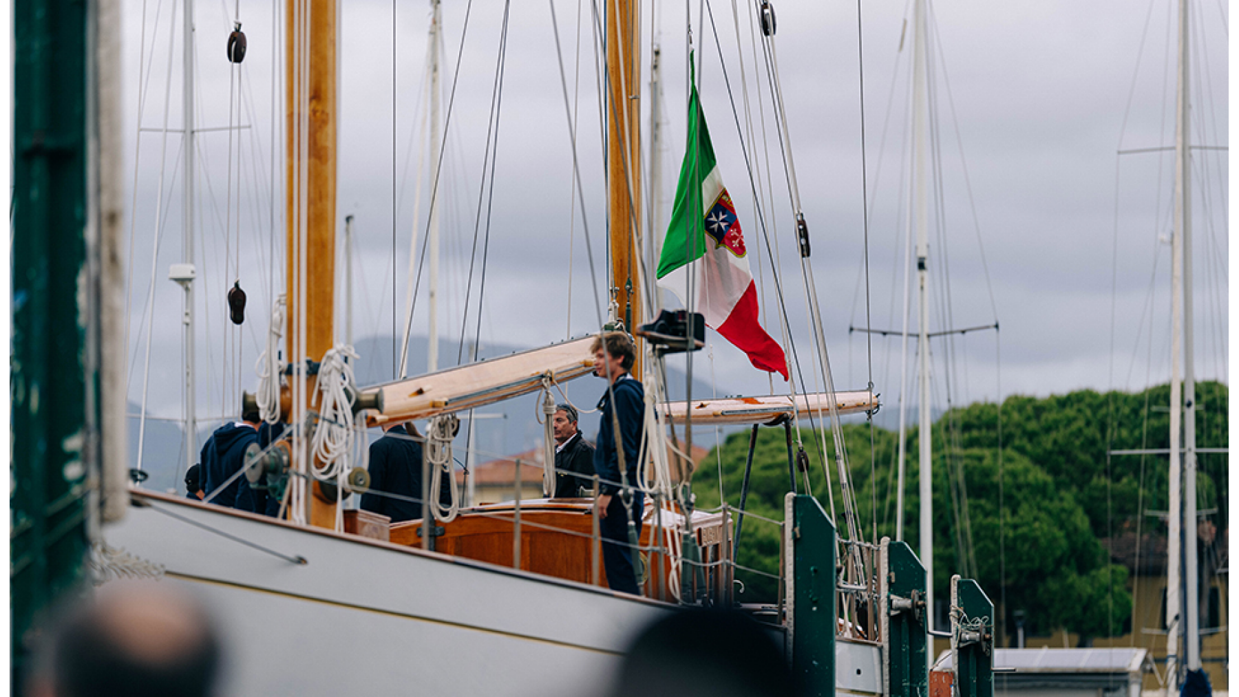 Eilean with people on board