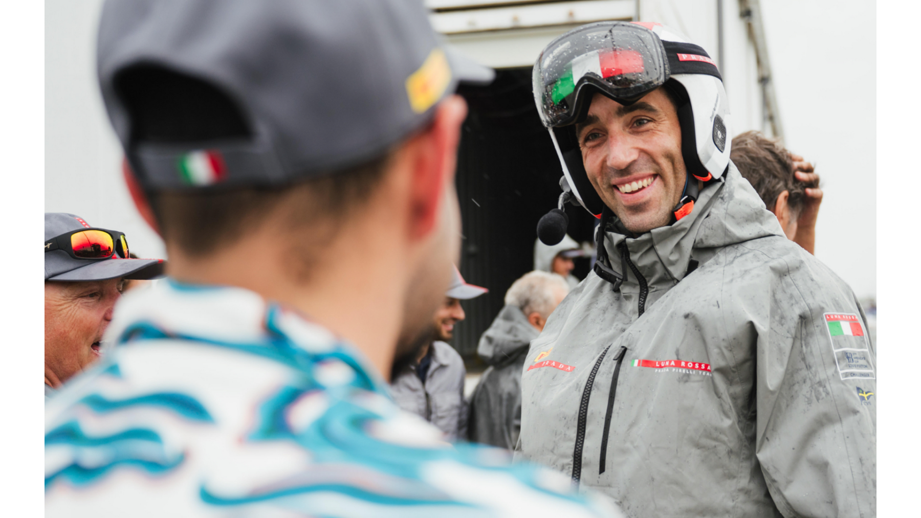 People shaking hands