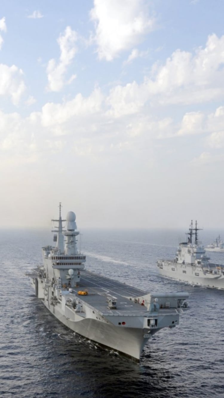 パネライのパートナーシップ マリーナ ミリターレ