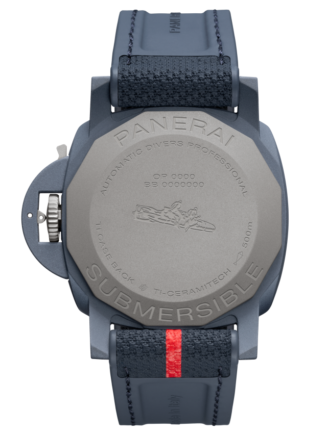 PANERAI Submersible Luna Rossa PAM01543 Detail 
