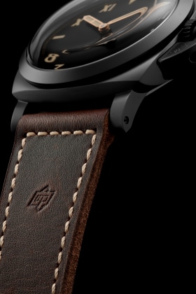 PANERAI Luminor 1950 3 Days Titanio DLC PAM00629 Detail 