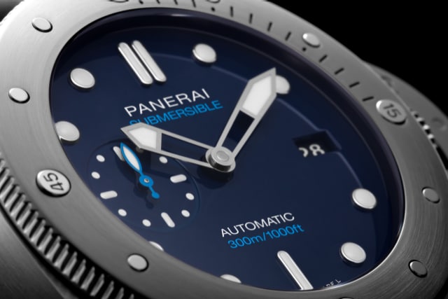 PANERAI Submersible PAM02692 Front 8