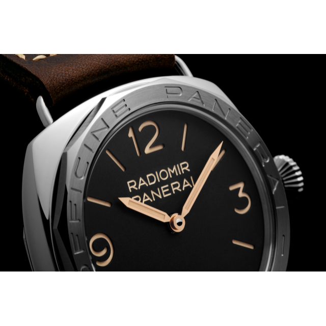 PANERAI Radiomir 3 Days Acciaio PAM00685 Detail 3