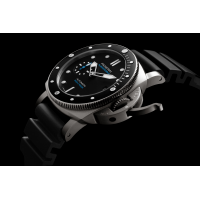 PANERAI Submersible PAM02683 Detail 2