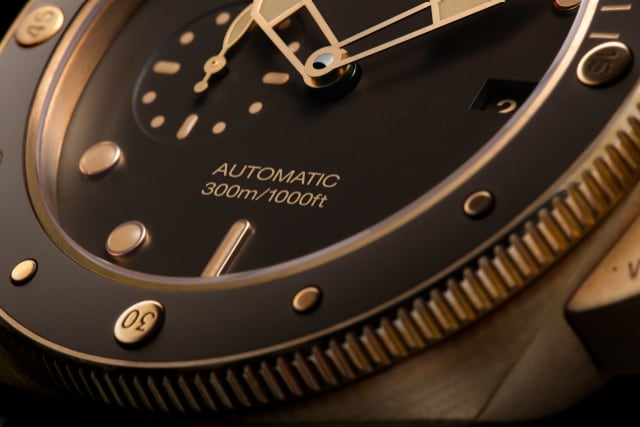 PANERAI Submersible Bronzo PAM00968 Detail 