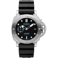 PANERAI Submersible PAM02973 Front view
