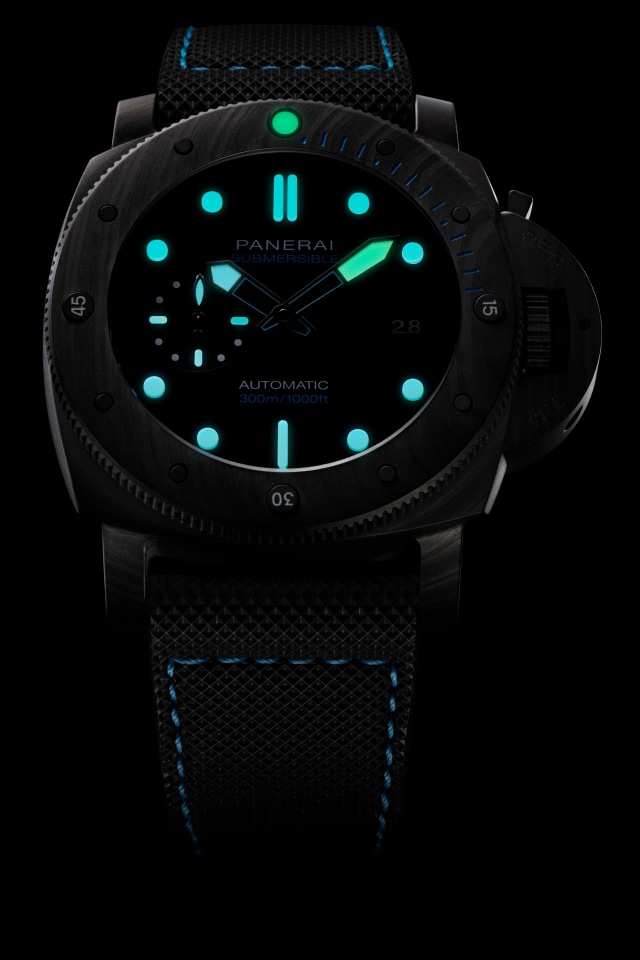 PANERAI Submersible Carbotech™ PAM02616 Front 5