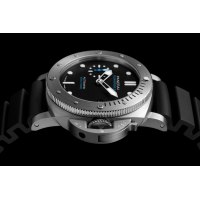 PANERAI Submersible PAM02973 Detail 2
