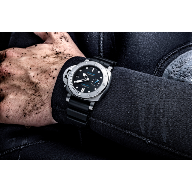 Panerai Submersible PAM 2973 Automatic | WW Panerai Official Website
