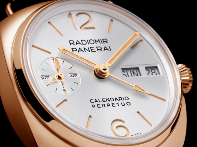 PANERAI Radiomir Perpetual Calendar  PAM01453 Detail 