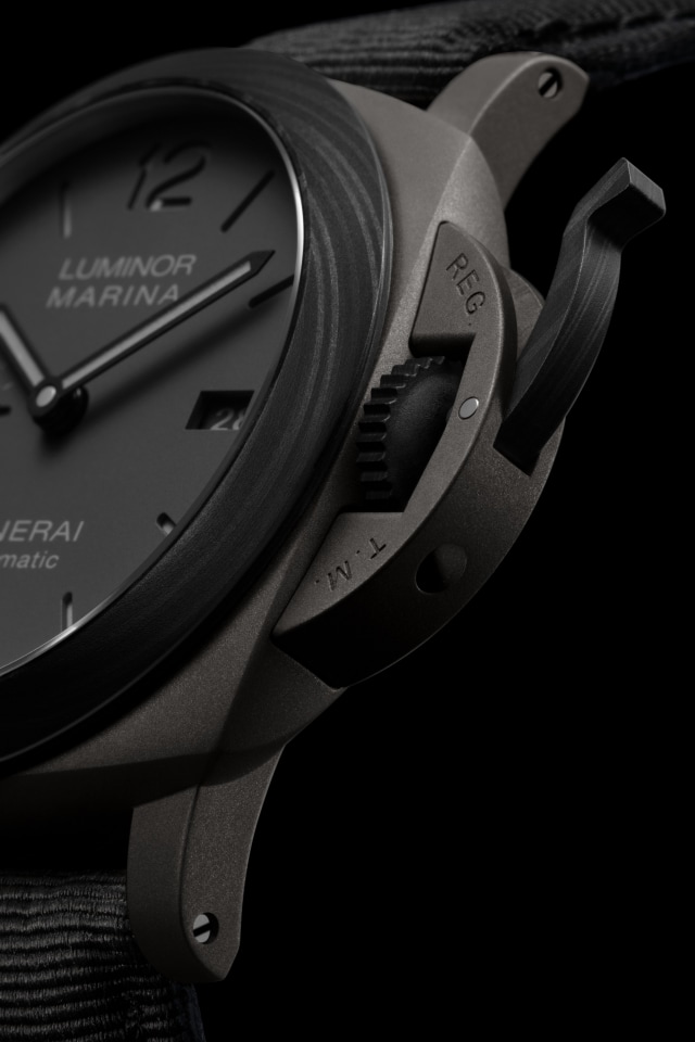 PANERAI Luminor Marina TuttoGrigio PAM02662 Detail 