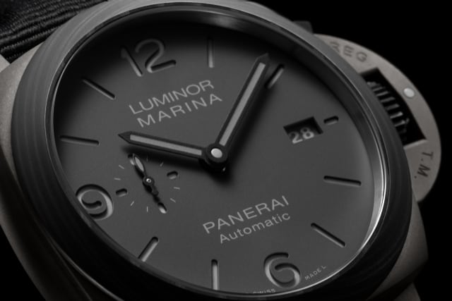 PANERAI Luminor Marina TuttoGrigio PAM02662 Detail 