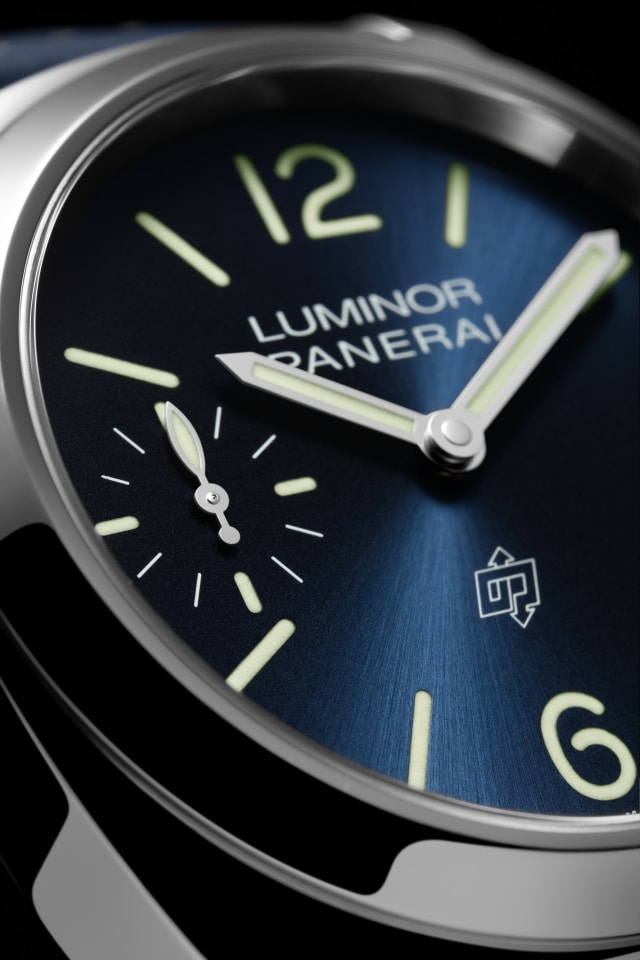 PANERAI Luminor Logo  PAM01085 Front 4
