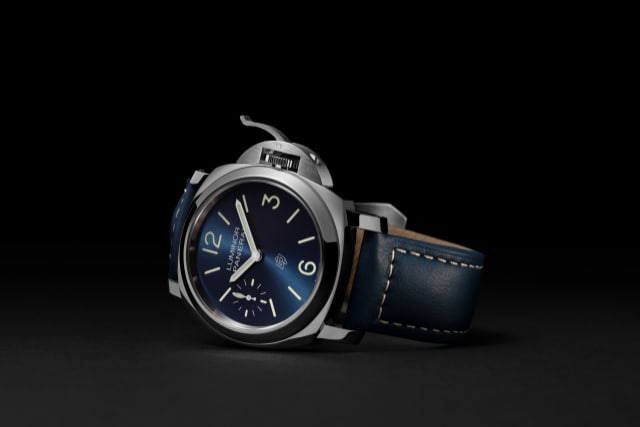 PANERAI Luminor Logo  PAM01085 Detail 