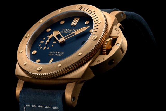 PANERAI Submersible Bronzo  PAM01074 Detail 