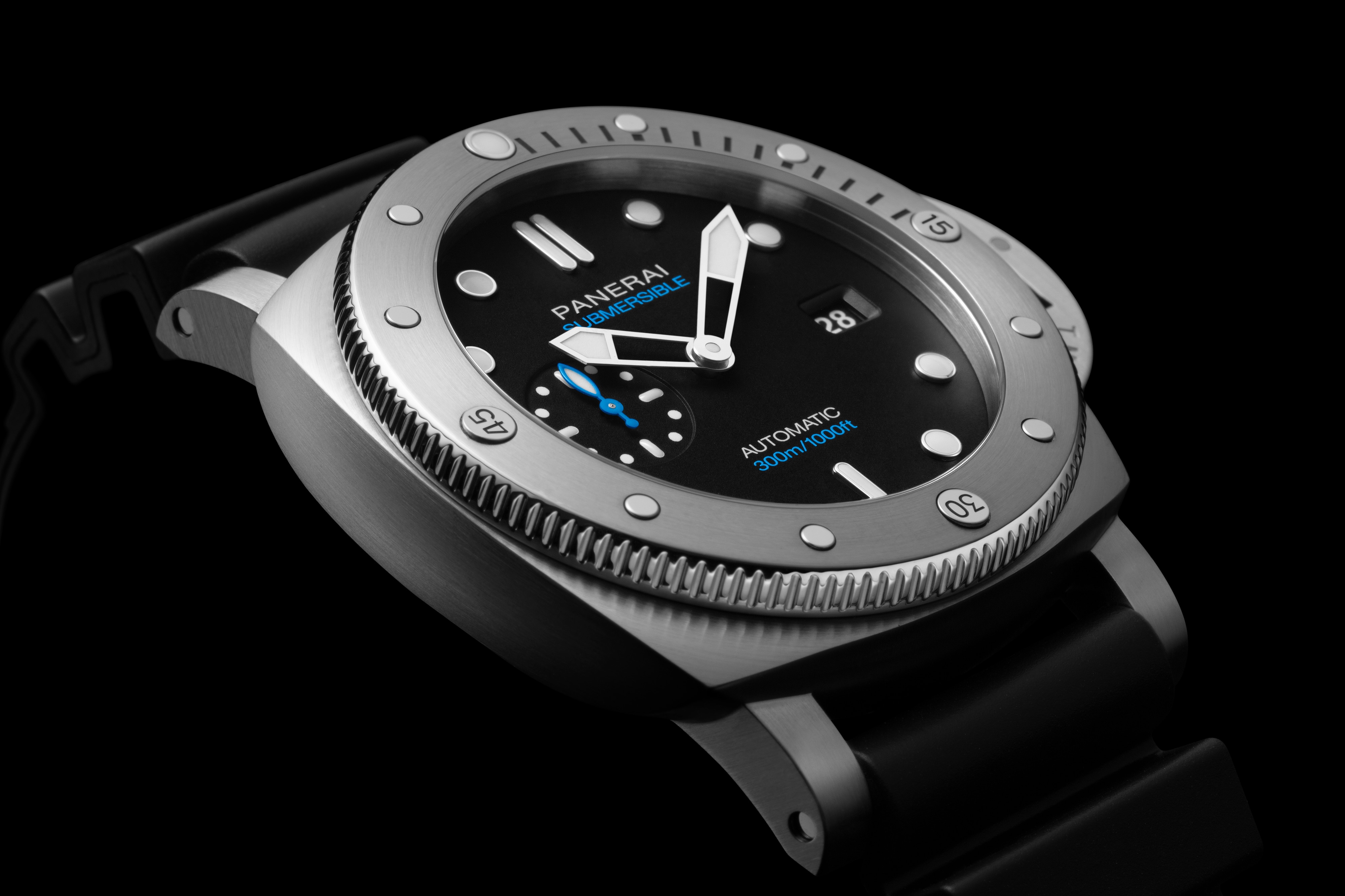 Panerai Submersible PAM 1596 44mm Automatic | US Panerai Official
