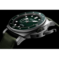 PANERAI Submersible QuarantaQuattro Verde Smeraldo PAM01287 Detail 3