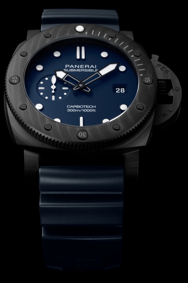 PANERAI Submersible PAM01232 Detail 