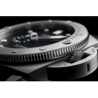 PANERAI Submersible QuarantaQuattro PAM01596 Detail 1