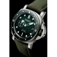 PANERAI Submersible QuarantaQuattro Verde Smeraldo PAM01287 Detail 2