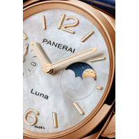 PANERAI Luminor Due Luna Goldtech™ Madreperla  PAM01181 Detail 3