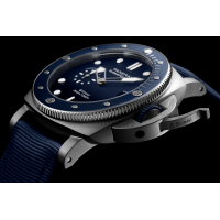 PANERAI Submersible QuarantaQuattro Blu Profondo PAM01289 Detail 2