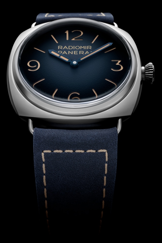 PANERAI Radiomir Tre Giorni PAM01335 Detail 