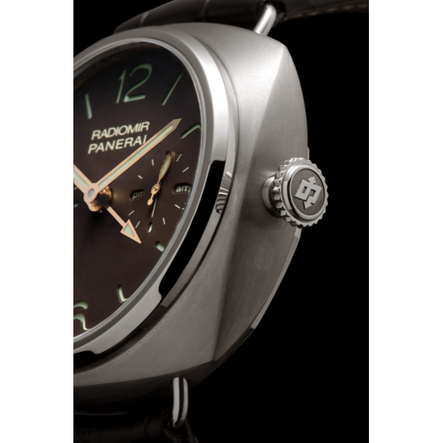 PANERAI Radiomir Tourbillon GMT Titanio PAM00315 Detail 2