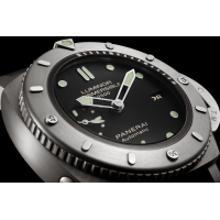PANERAI Luminor Submersible 1950 2500m 3 Days Automatic Titanio PAM00364 Detail 1
