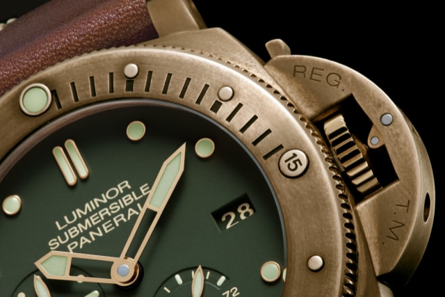 PANERAI Luminor Submersible 1950 3 Days Power Reserve Automatic Bronzo PAM00507 Detail 