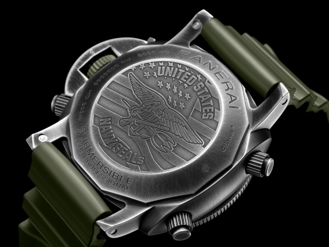 PANERAI Submersible Chrono Navy SEALs Special Operations Experience Edition PAM01402 Detail 