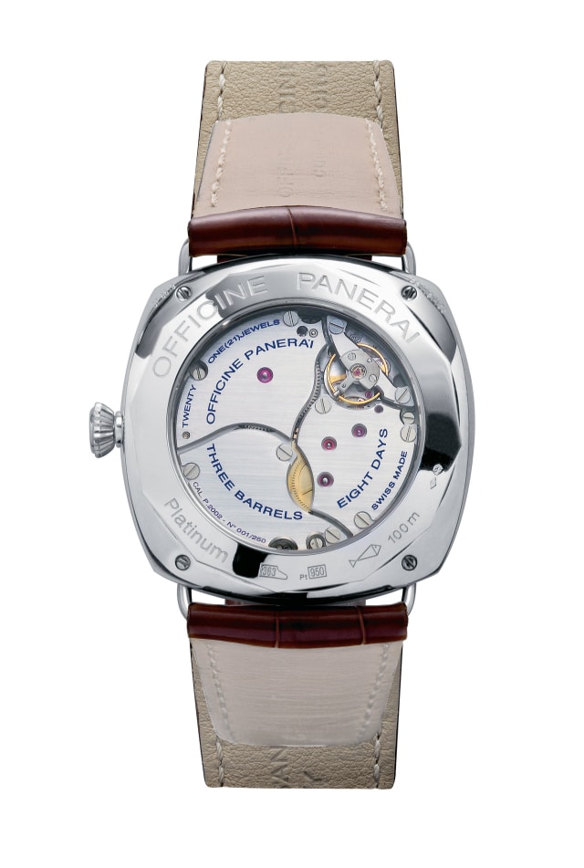 PANERAI Radiomir 8 Days GMT Platinum PAM00201 Detail 