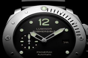 PANERAI Luminor Submersible 1950 3 Days Automatic Titanio PAM00571 Front 4