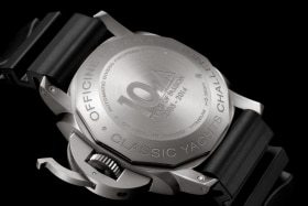 PANERAI Luminor Submersible 1950 3 Days Automatic Titanio PAM00571 Detail 