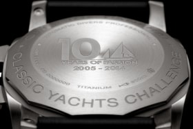 PANERAI Luminor Submersible 1950 3 Days Automatic Titanio PAM00571 Detail 