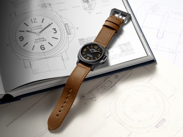 PANERAI Luminor Marina Militare PAM05218 Detail 