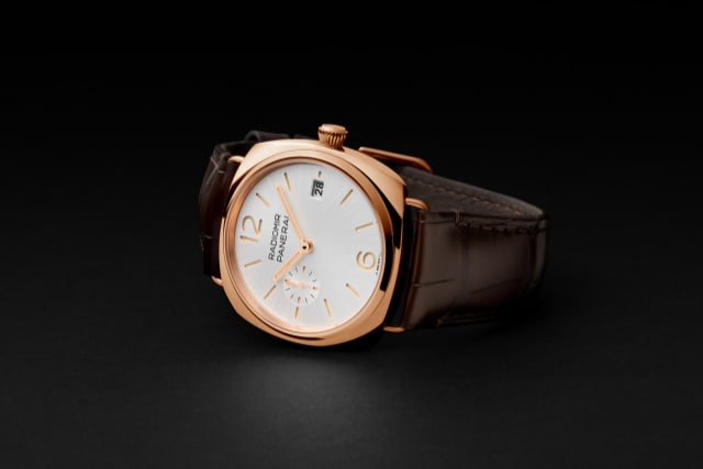 PANERAI Radiomir Quaranta Goldtech™  PAM01026 Detail 