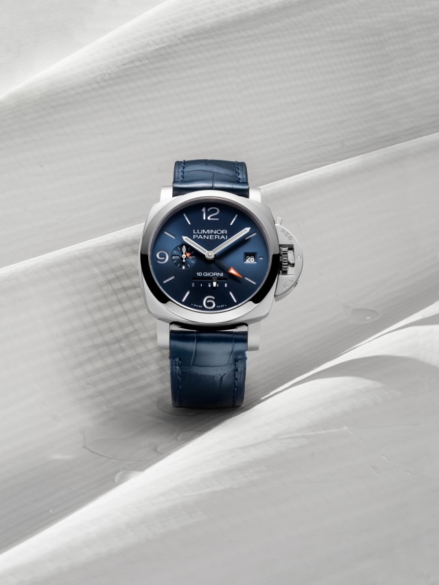 PANERAI Luminor Dieci Giorni GMT PAM01482 Detail 