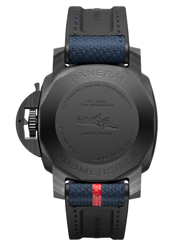 PANERAI Submersible Luna Rossa Carbotech™ PAM01563 Detail 