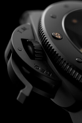 PANERAI Luminor Submersible 1950 Left-Handed 3 Days Automatic Ceramica PAM00607 Detail 