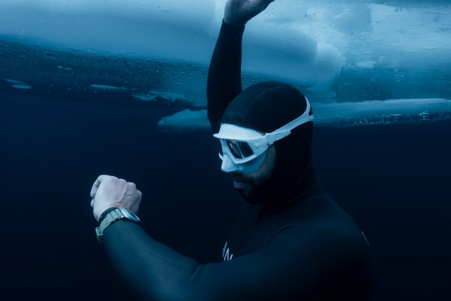 PANERAI Submersible PAM01595 Detail 7