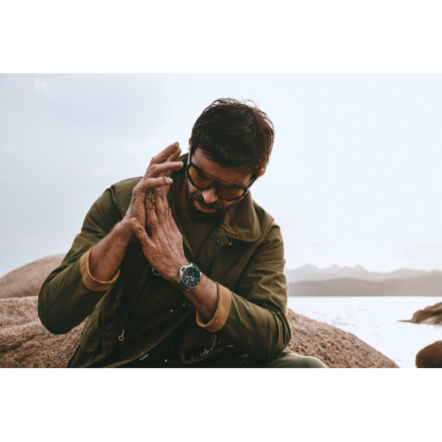 PANERAI Submersible QuarantaQuattro Blu Profondo PAM01289 Detail 4