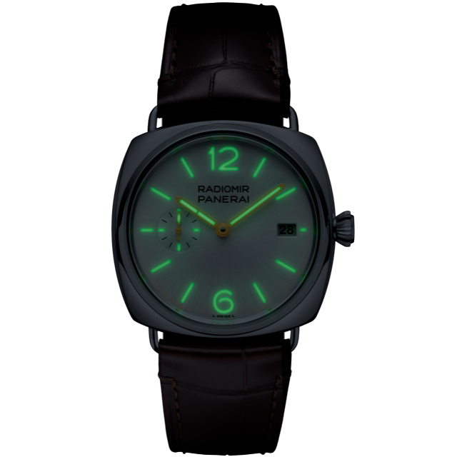 PANERAI Radiomir Quaranta PAM01570 Night view