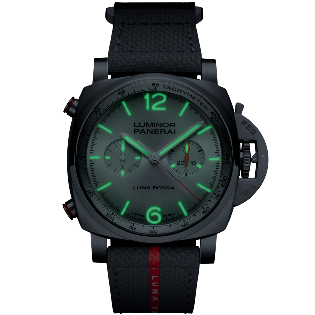 PANERAI Luminor Luna Rossa Chrono PAM01768 night view