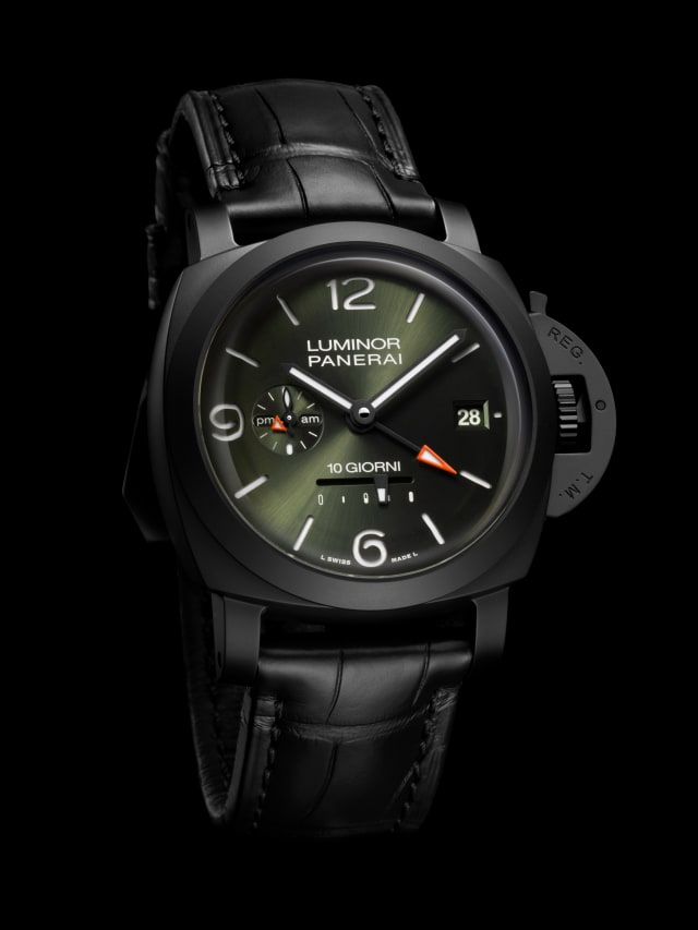 PANERAI Luminor Dieci Giorni GMT Ceramica PAM01483 Detail 