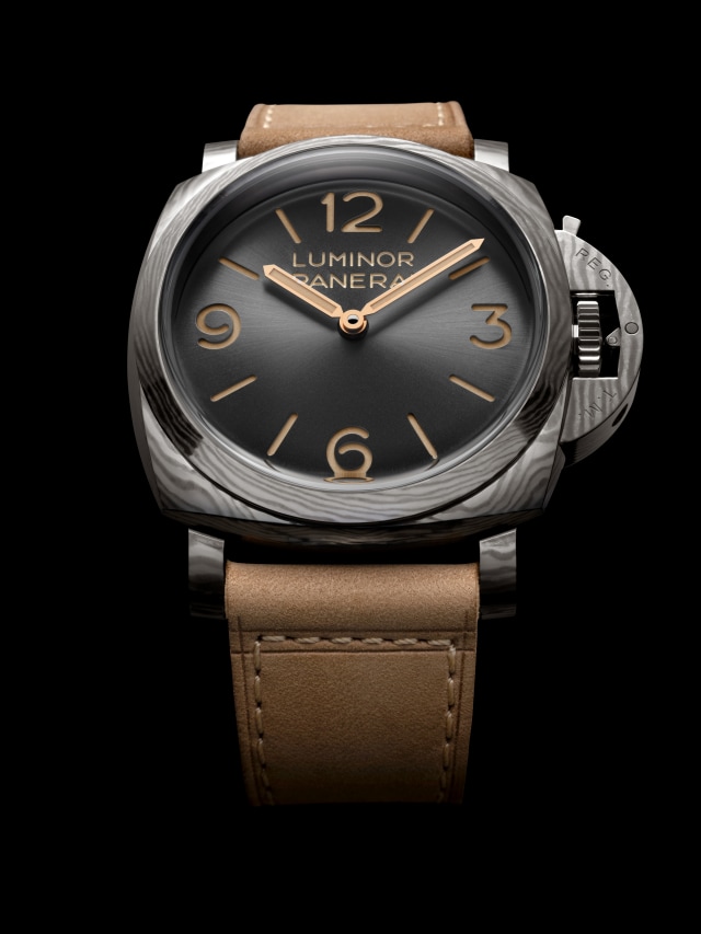 PANERAI Luminor Forged Titanium PAM01629 Detail 