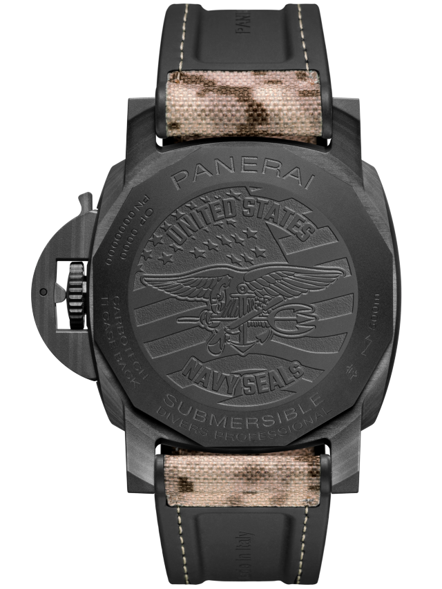 PANERAI Submersible Navy SEALs GMT PAM01513 Detail 